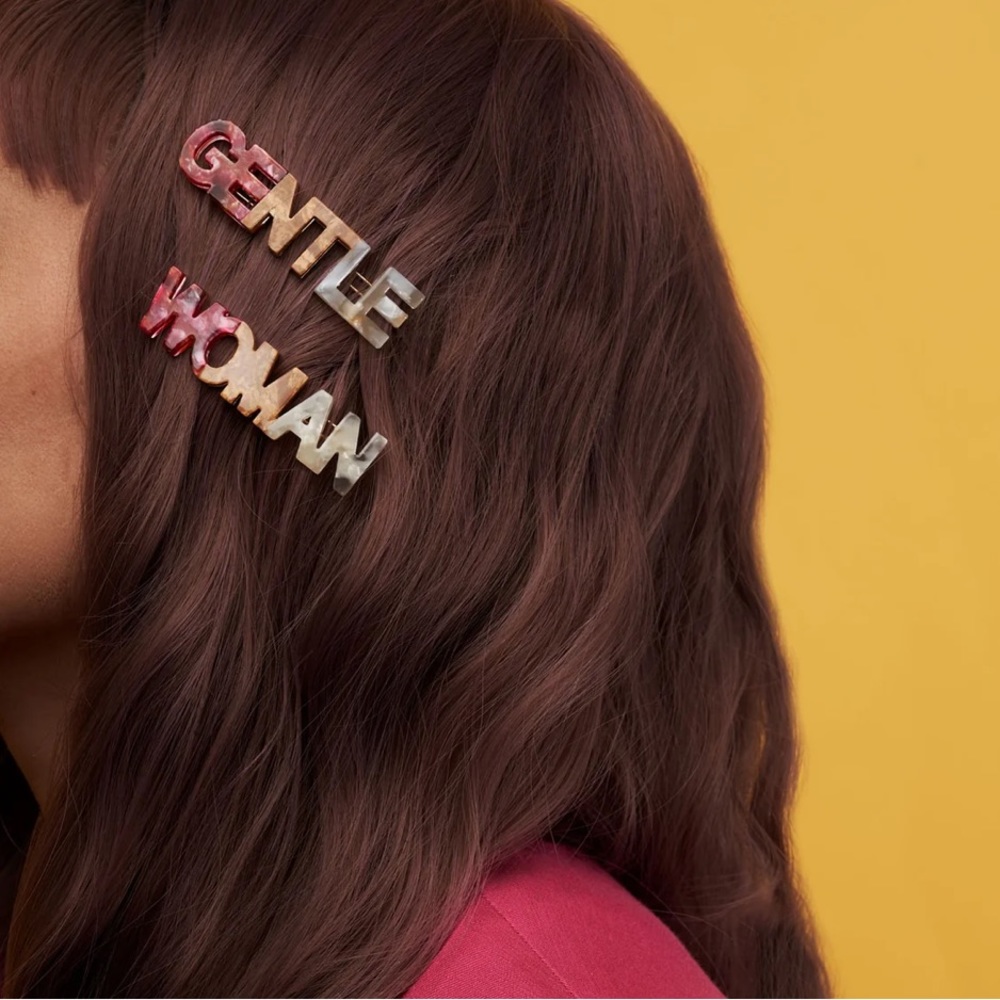 MLE Gentlewoman’s Agreement Hair Clip Set in Coral